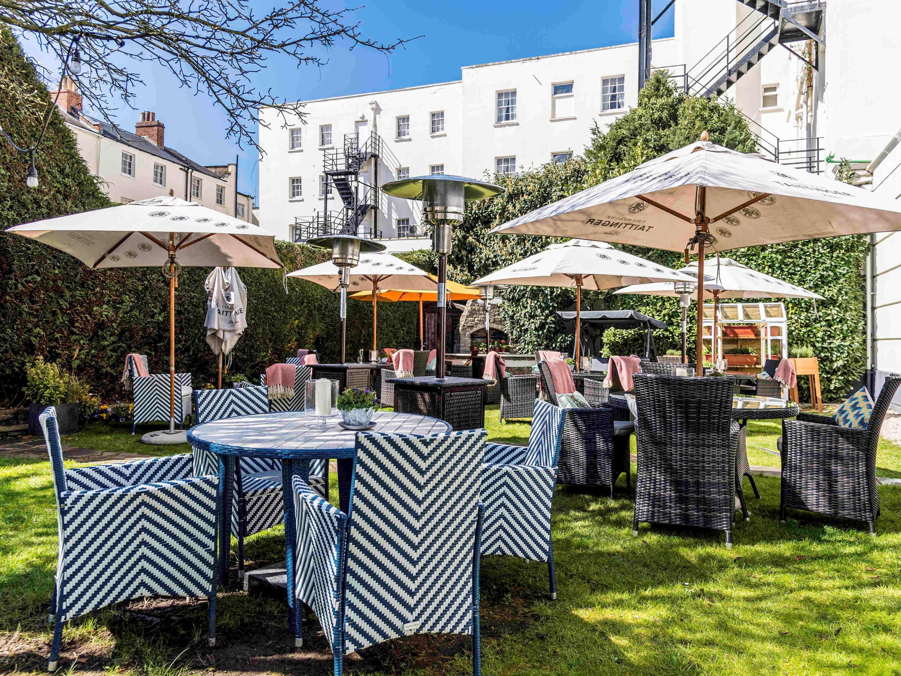 Queens Hotel Cheltenham Exterior photo